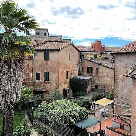 Floor - Panoramic Roof View - Quiet And Apartament Siena